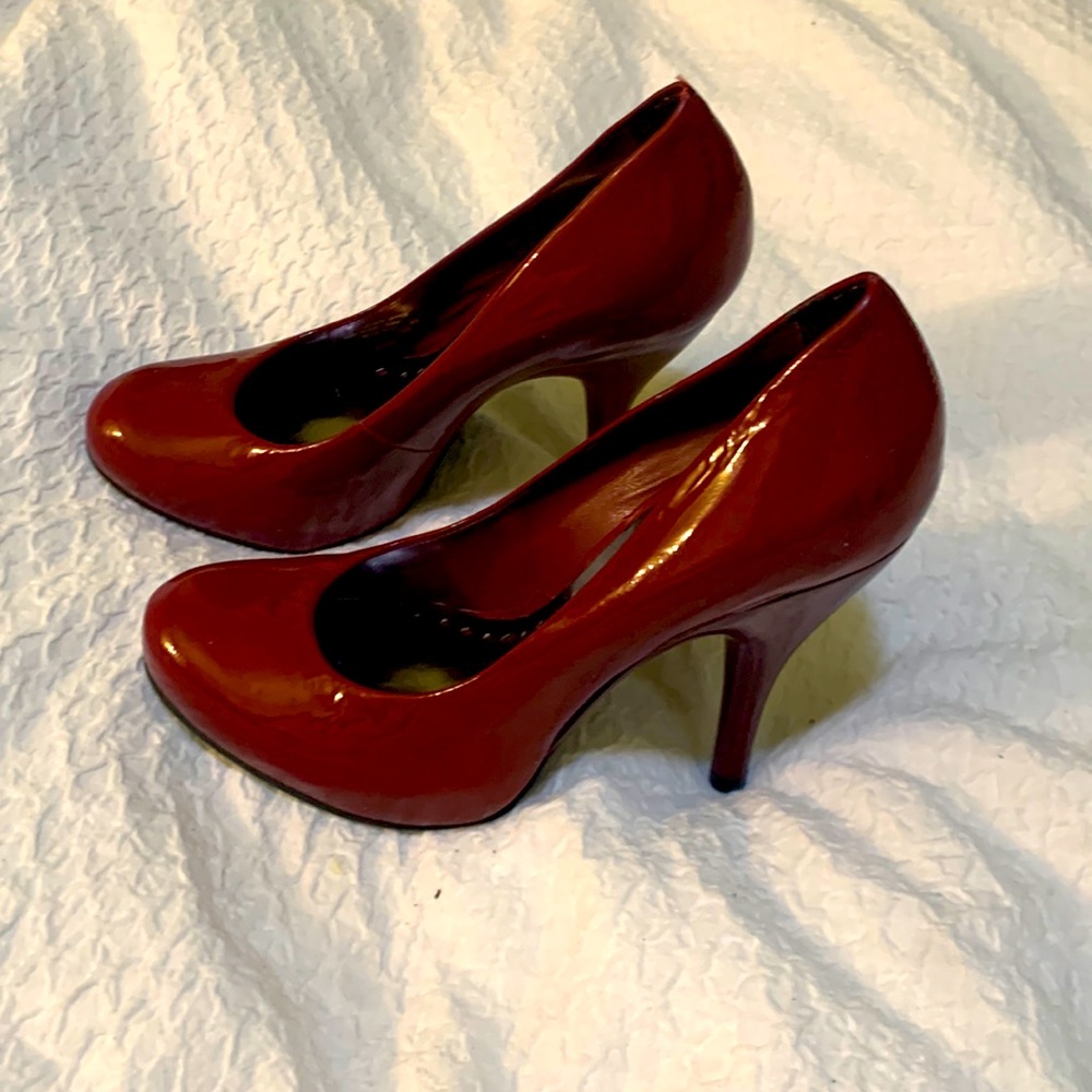 High heel shoes